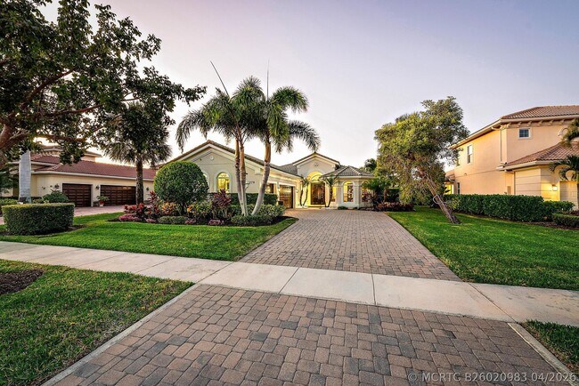 Photo - 279 Carina Dr