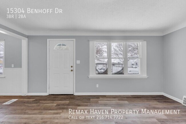 Photo - 15304 Benhoff Dr