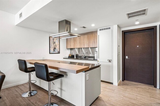 Photo - 1000 Brickell Plaza Unit 2111