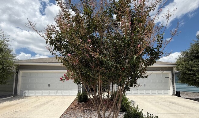Building Photo - 616 Ashers Pl