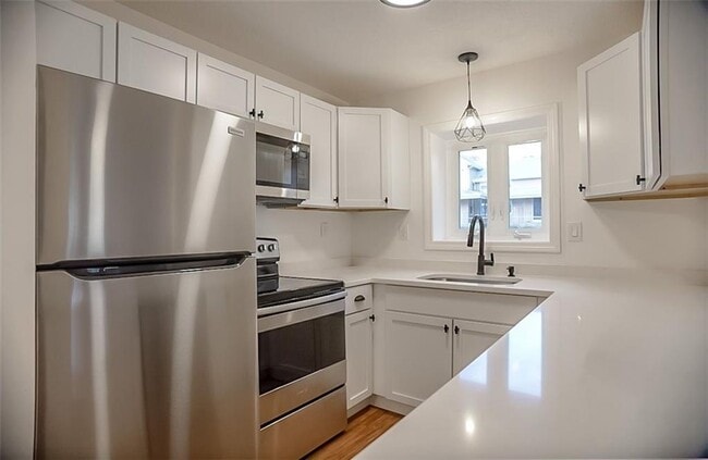 Photo - 728 Beverage Hill Ave Unidad 11