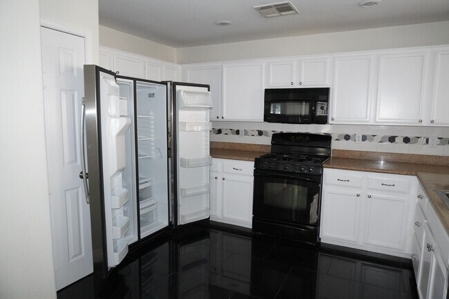 Photo - 4 Bedroom Home in Henderson NV!