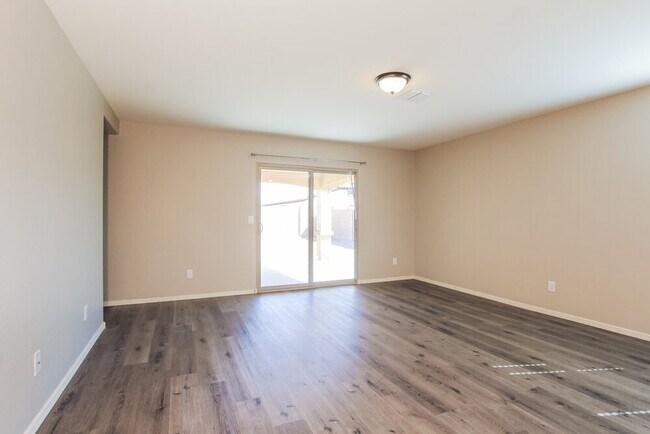 Photo - 25422 W Lamont Ave