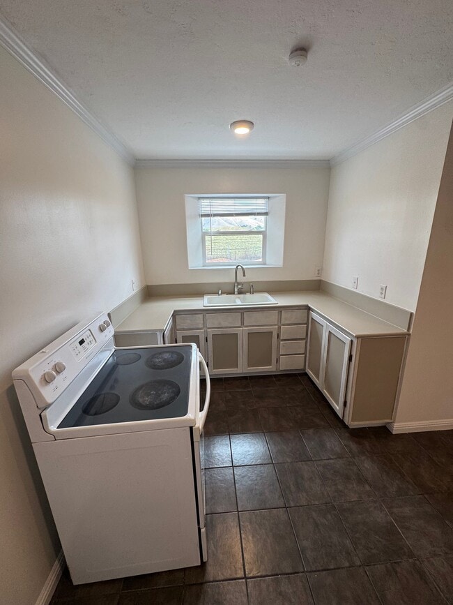Photo - 2500 Fallon Rd