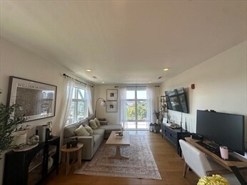 Photo - 250 Meridian St Unit 611