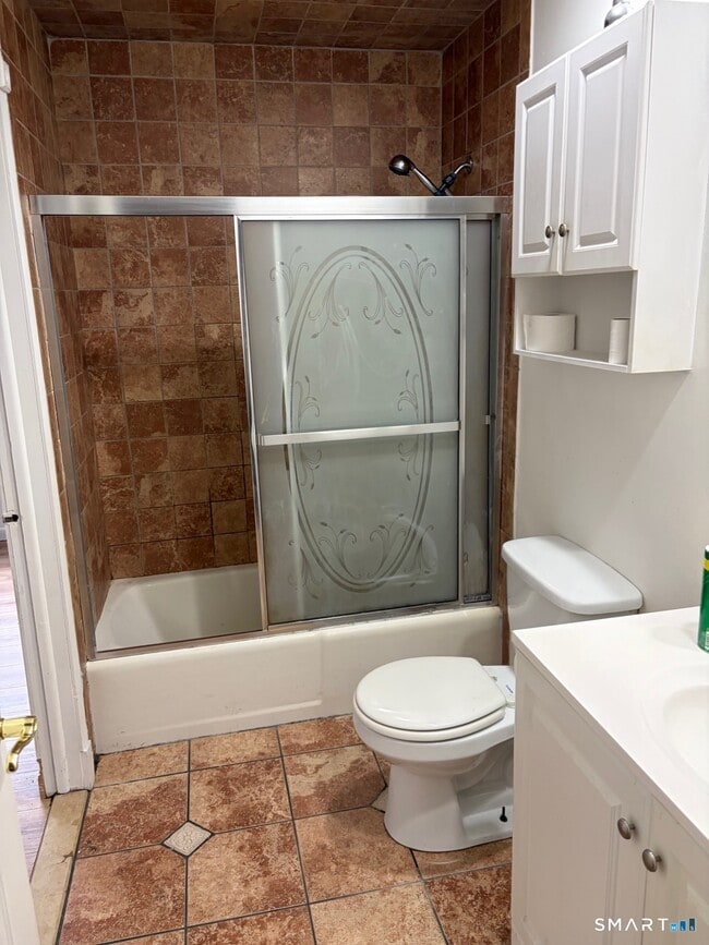 Photo - 166 Old Brookfield Rd Unit 20B1