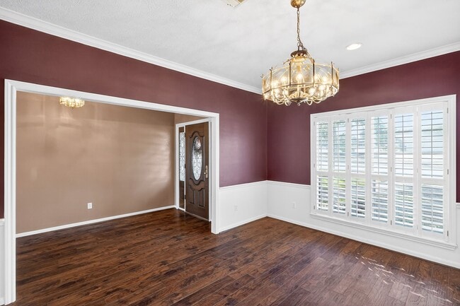 Photo - 207 Hearthstone Cir