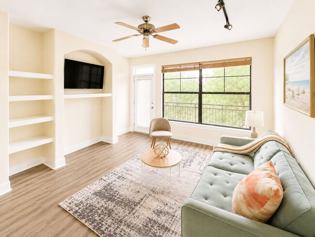 Building Photo - 75 Riverfront Dr Unit SI ID1581550P