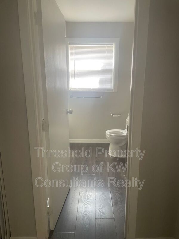 Photo - 1170 Bryden Rd Unit D