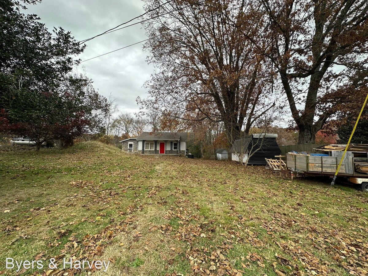 3 br, 1 bath House - 719 Tommy Oliver Road - 3 br, 1 bath House - 719 Tommy Oliver Road