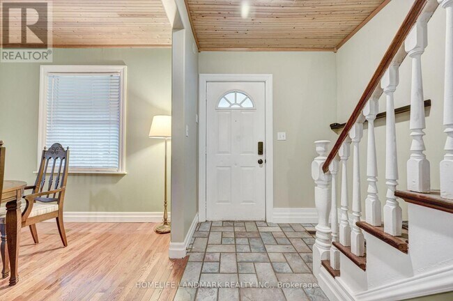 Photo - 2174 New St