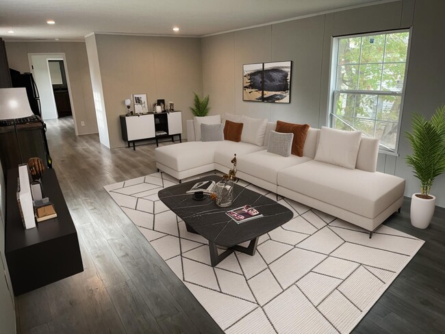 Building Photo - 47 Claremont St