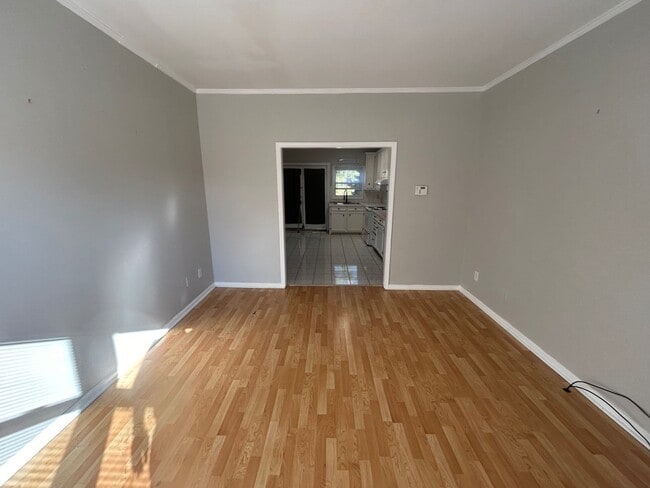 Photo - 10 Willow Ln