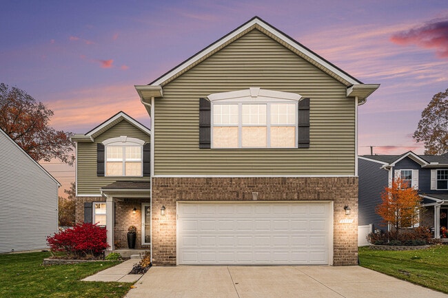 Building Photo - 33715 Birchlawn