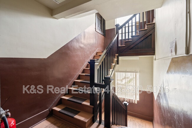 Photo - 531 Main St