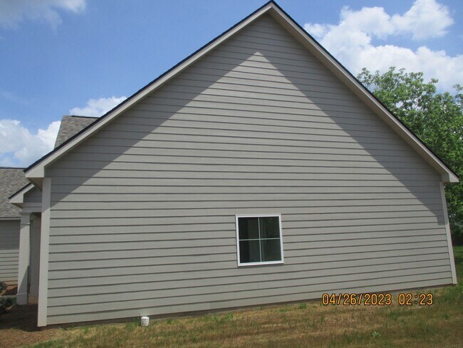 Photo - 127 Chelmsford Ct