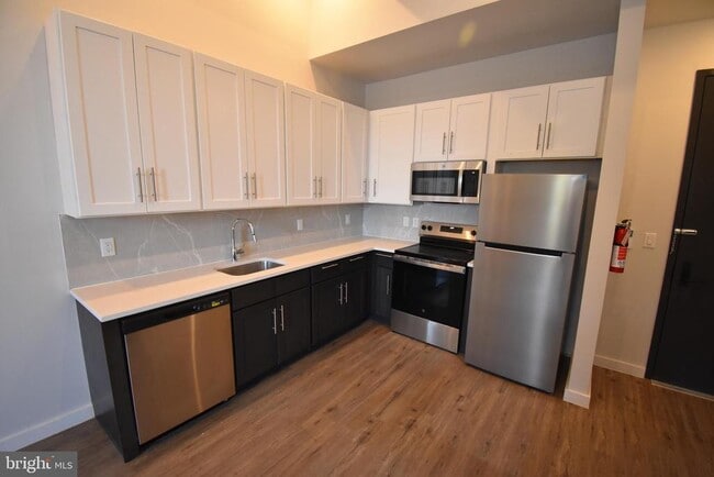 Photo - 75 N Main St Unit 205