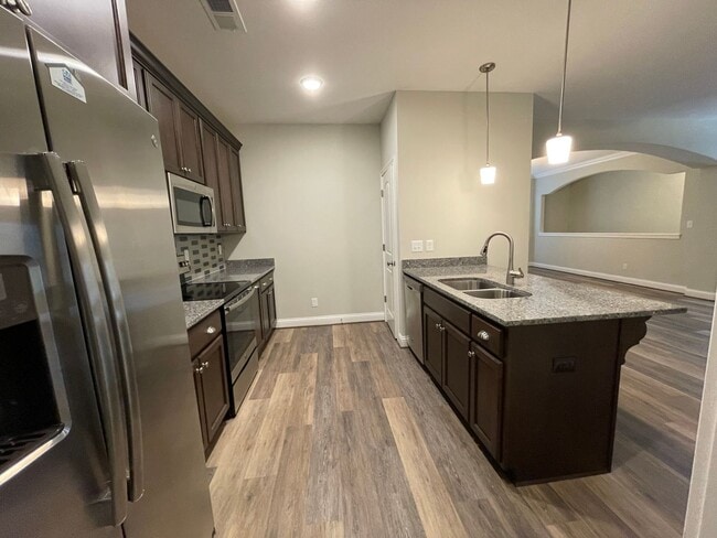 Photo - Beautiful 3 Bedroom 2 Bath Condominium