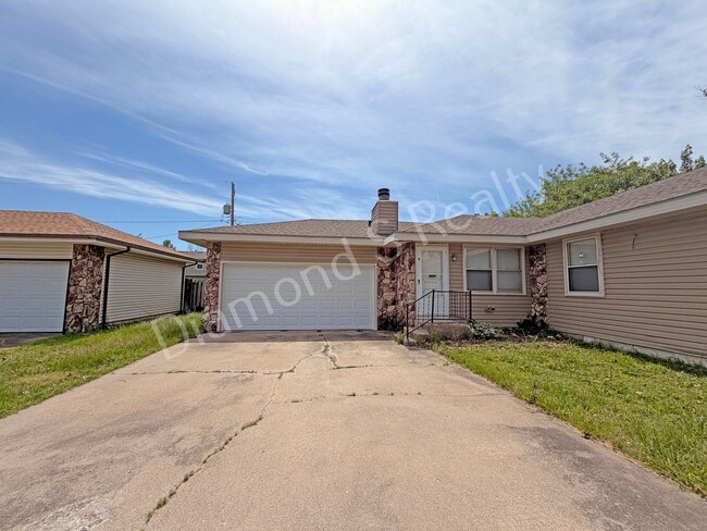 Photo - 1006 W Edgewood St Unit A