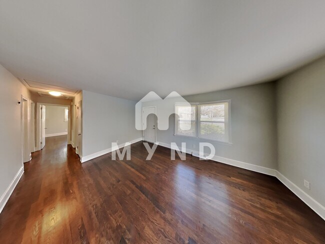 Photo - 4826 Holbrook Dr