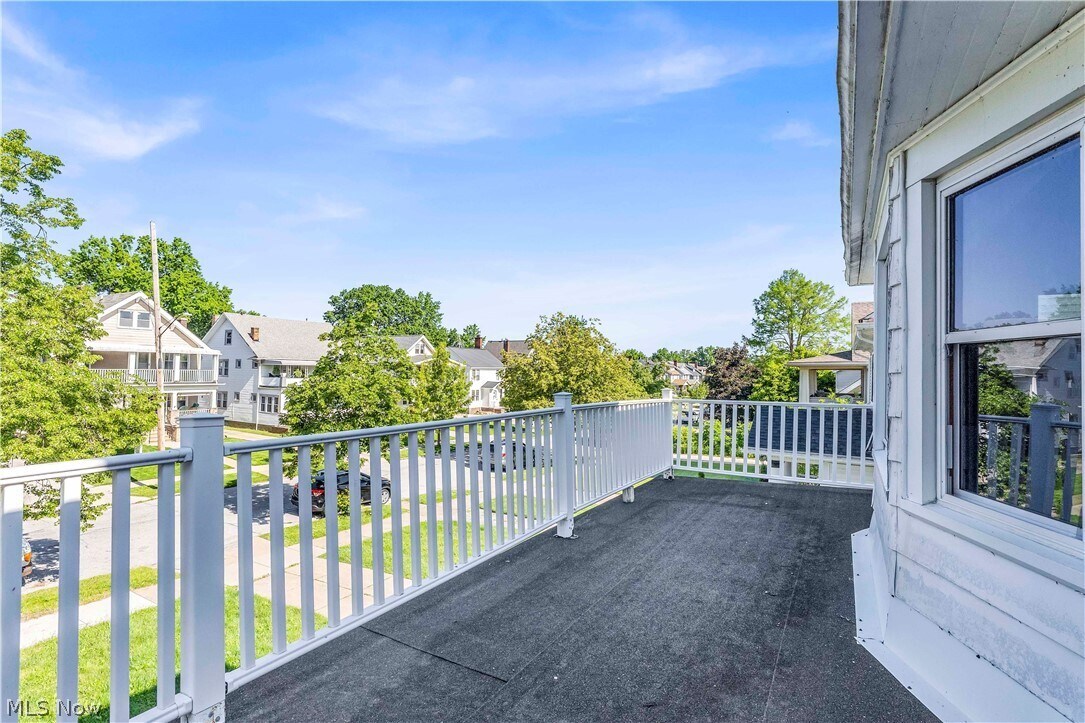 Photo - 1631 Waterbury Rd