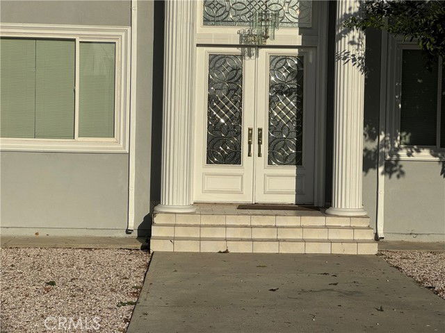 Photo - 4912 Hesperia Ave