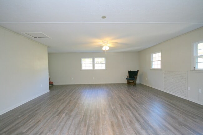 Photo - 8848 Sims Rd