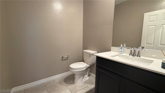 Photo - 6943 Denio Island St