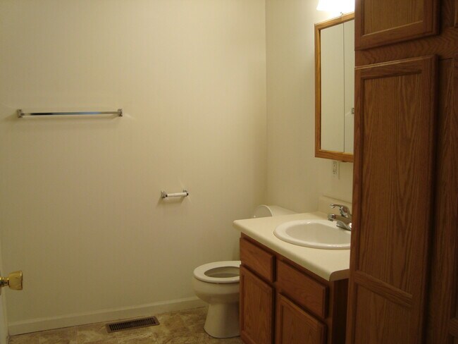 Photo - 1220 White Water Ave