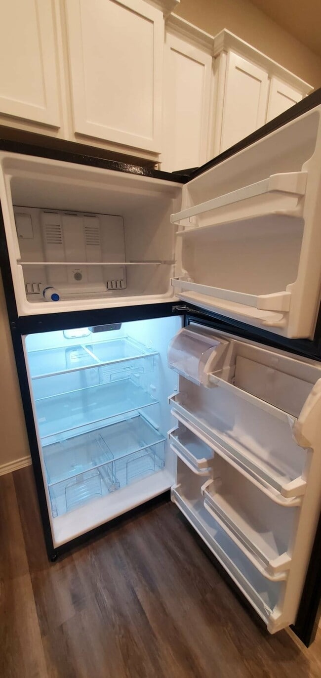 Photo - 11726 White Cedar St