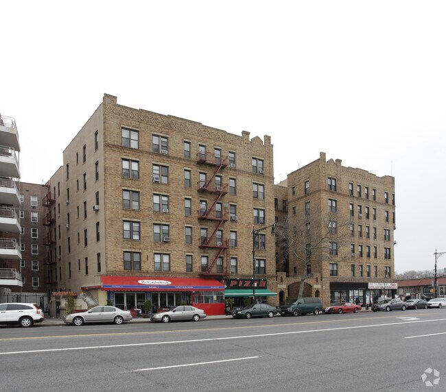 Photo - 1725 Emmons Ave