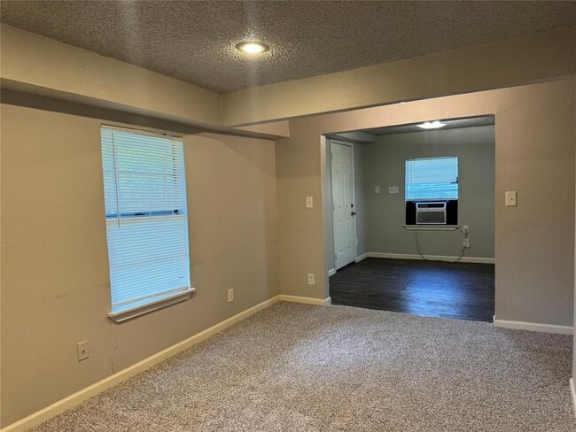 Photo - 5007 Heflin Ln