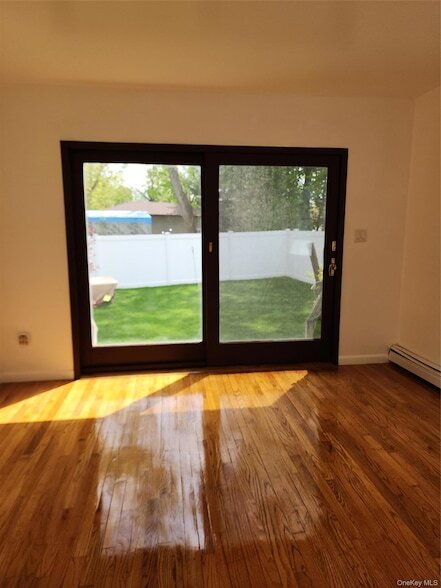 Photo - 401 Rhodes Ln