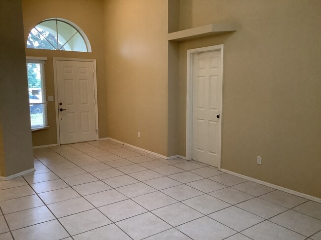 Photo - 2022 Blue Heron Dr