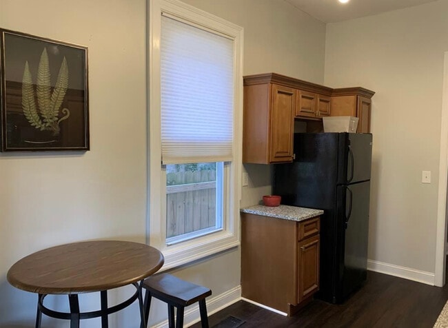 Photo - 223 Congress Ave