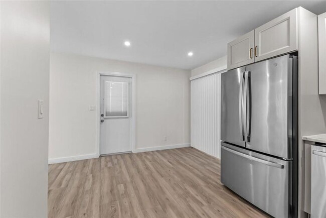 Photo - 908 Lighthouse Dr