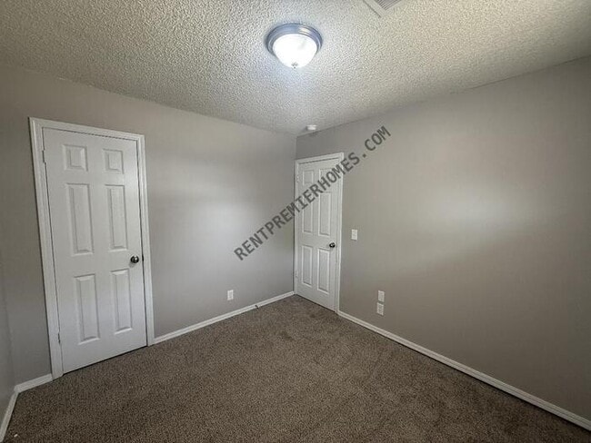 Photo - 11802 E 62nd Pl