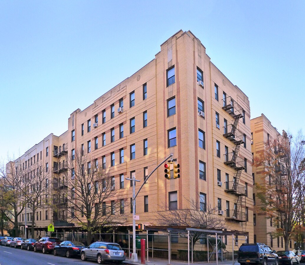 Photo - 1814 Avenue N