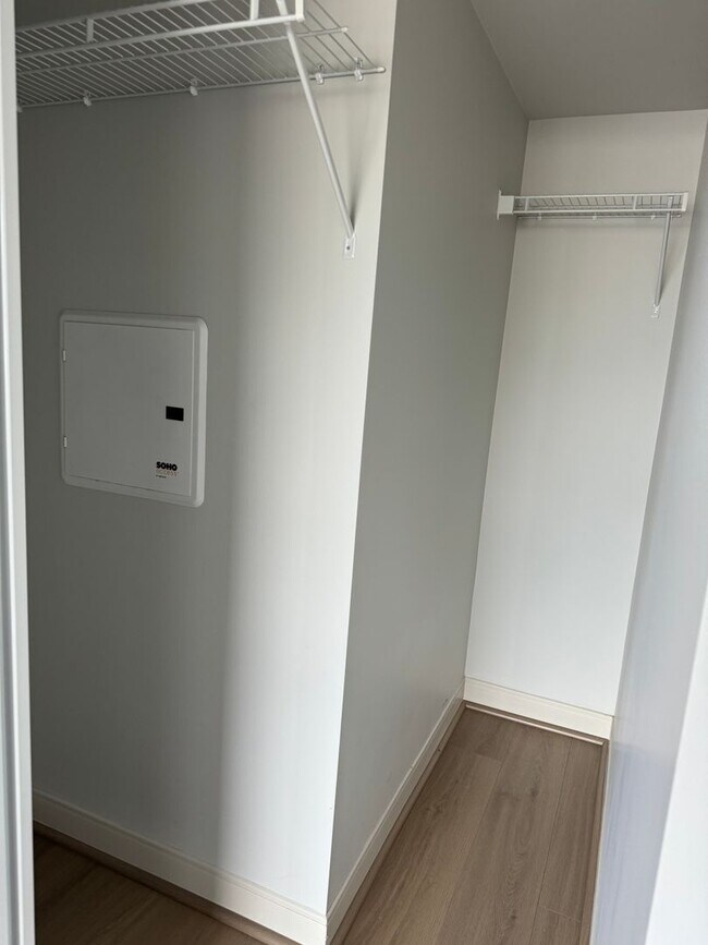 Photo - Pacifica Honolulu, 2 bdrm, 2 bath, 2 covered parking, just below the Penthouse Unidad 4501