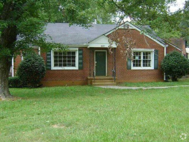 Building Photo - 3 Bed and 1 Bath in Atlanta! Rental