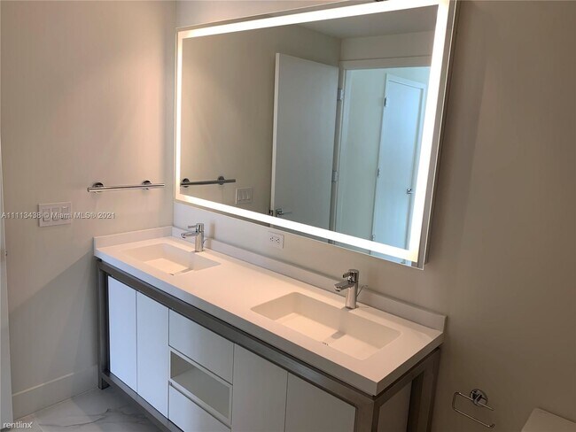 Photo - 2000 Metropica Way Unit Apt 1506