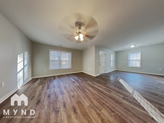 Photo - 1334 Reid St