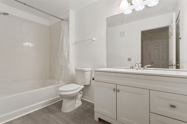 Photo - 1950 Summer Club Dr Unidad #214