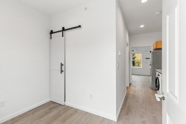 Photo - 50 R Maplewood Ave Unit 102-212