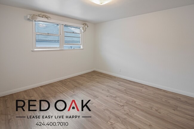 Photo - 7528 Norton Ave Unidad 4