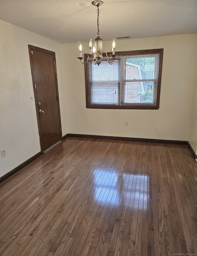 Photo - 338 Dunfey Ln Unit APT D