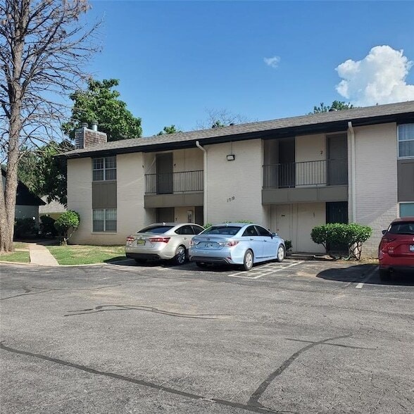Photo - 1719 E Lindsey St Unit 3