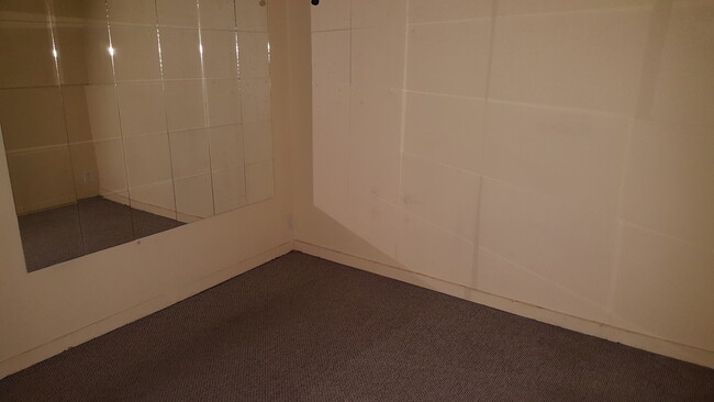 Photo - 312 18th Pl NE