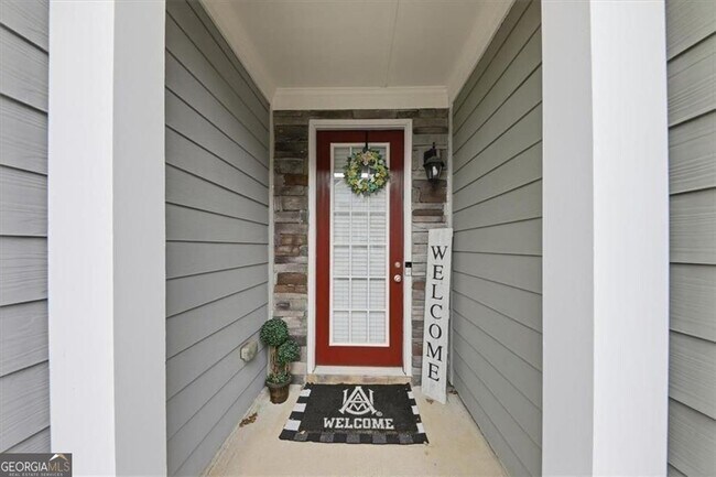 5527 Radford Loop