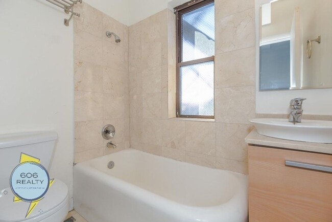 Photo - 732 W Bittersweet Pl Unit 806